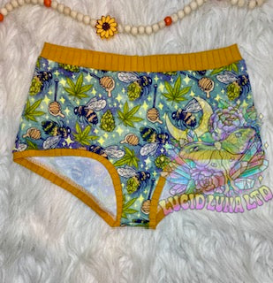Women's Norah Shorties