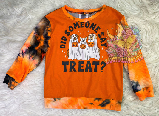 4/5y Halloween Crewneck Upcycle
